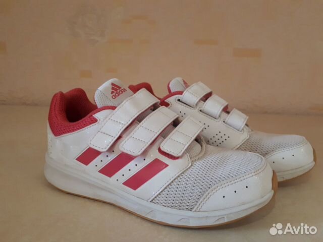 Кроссовки Adidas