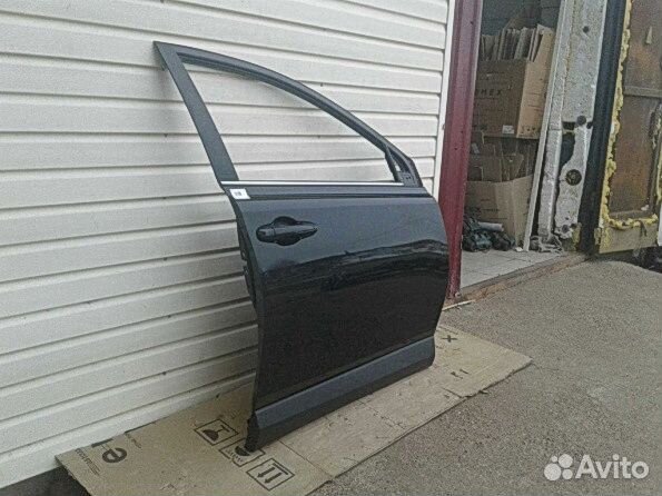 Дверь передняя Toyota RAV 4 (40) Дверь передняя Toyota RAV 4 (40)
