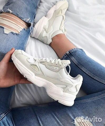 Кроссовки Adidas Falcon Кроссовки Adidas Falcon