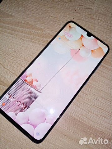 Телефон SAMSUNG Galaxy A70 Телефон SAMSUNG Galaxy A70