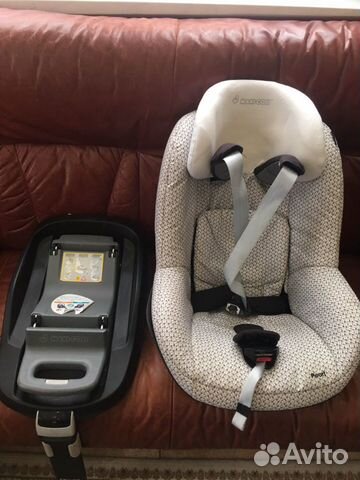 Кресло автомобильное детское Maxi-cosi с базой Кресло автомобильное детское Maxi-cosi с базой