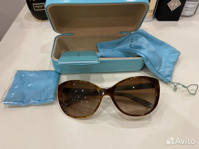 Солнцезащитные очки Tiffany & Co Солнцезащитные очки Tiffany & Co