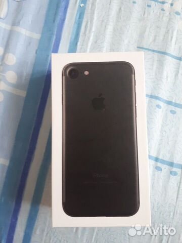 Телефон iPhone 7 Телефон iPhone 7