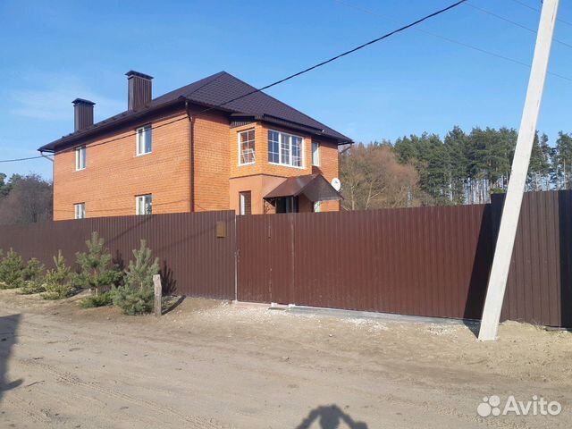 Коттедж 290 м² на участке 10 сот.