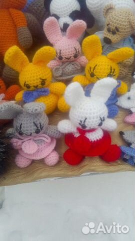 Зайка символ 2023 года, вязаная игрушка