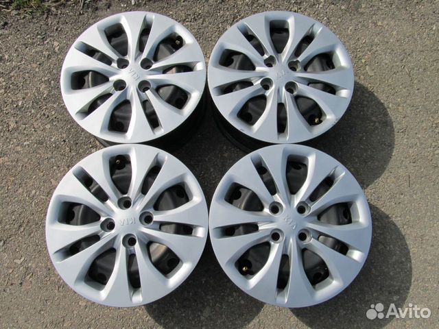 Диски оригинал R15 на Hyundai Solaris / Kia Rio Диски оригинал R15 на Hyundai Solaris / Kia Rio