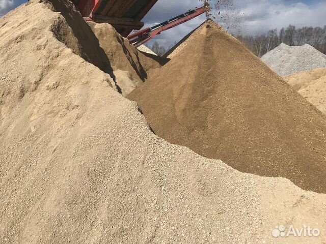Отсев из дробления щебня известняк