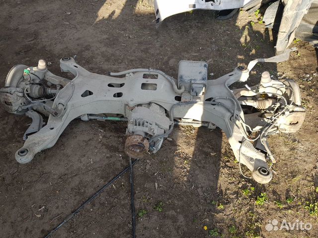 Балка задней подвески в сборе Volvo S60 AWD Балка задней подвески в сборе Volvo S60 AWD