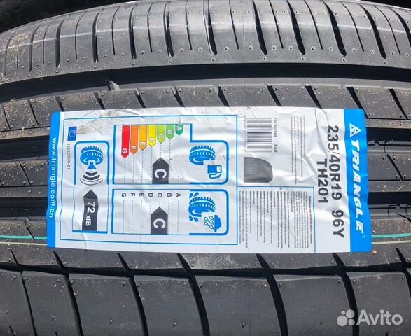 235 40 19 Триангел TH201 96Y