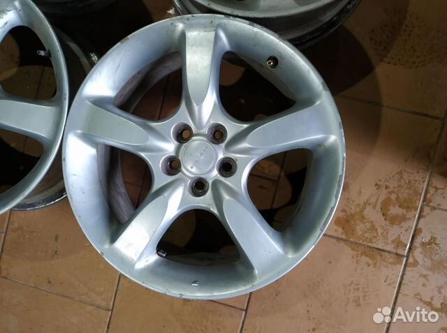 Диски бу оригинал R17 P на Subaru Диски бу оригинал R17 P на Subaru