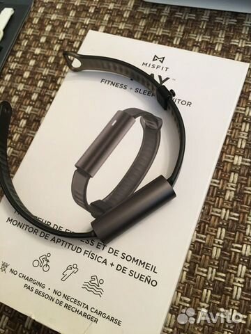 Фитнес браслет Misfit Ray
