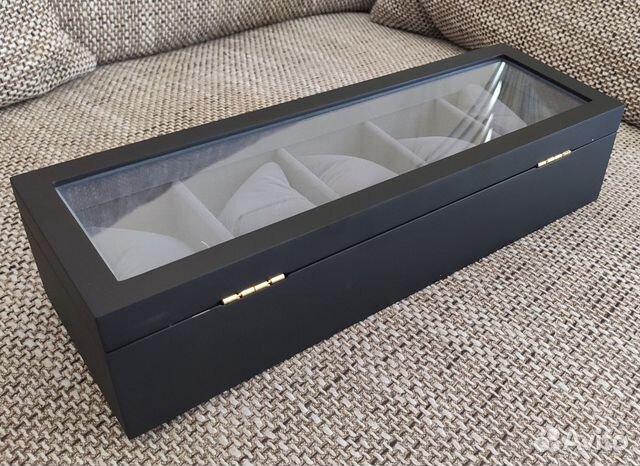 Шкатулка для часов. дерево. черный матовый лак Шкатулка для часов. дерево. черный матовый лак