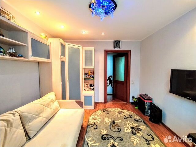 2-к квартира, 49 м², 3/10 эт.