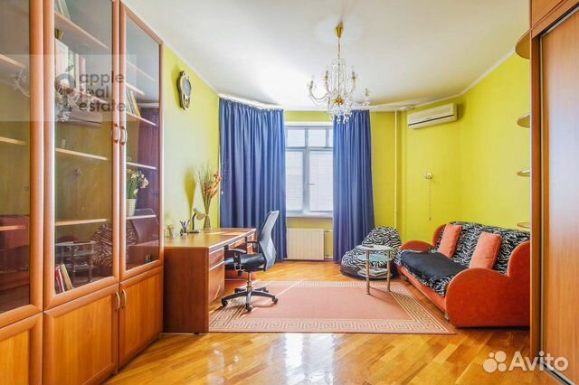 3-к квартира, 108 м², 4/10 эт.