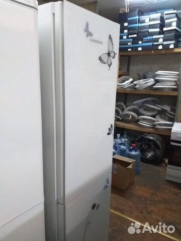Стеклянный Холодильник Liebherr Premium No Frost B
