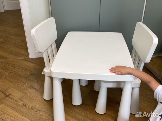 Детский стол и стулья IKEA