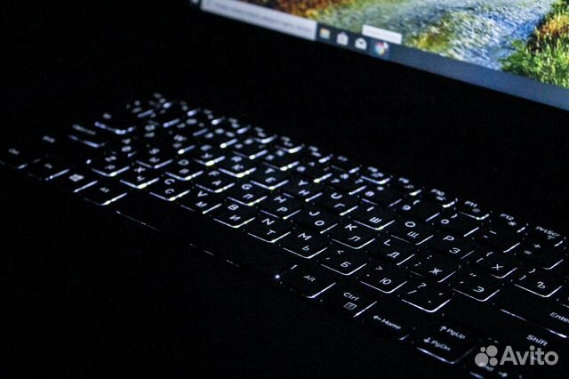 Ноутбук Dell i3, 128SSD,тонкий,легкий с подсветкой Ноутбук Dell i3, 128SSD,тонкий,легкий с подсветкой