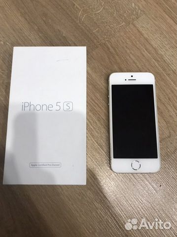 Телефон iPhone 5 s
