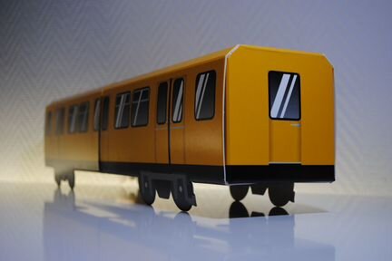 Molotow Mini Subway Berlin. Картонный вагон метро