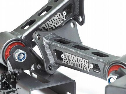 Nissan Silvia/Skyline 25-37 VQ опоры на лонжероны