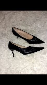 Новые кожаные туфли