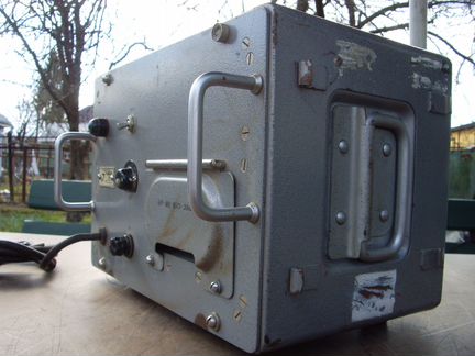 Армейский блок питания ип-300