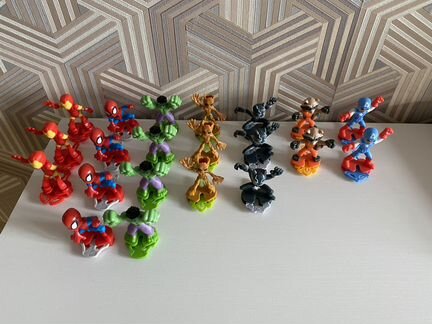 Игрушки киндер сюрприз Marvel