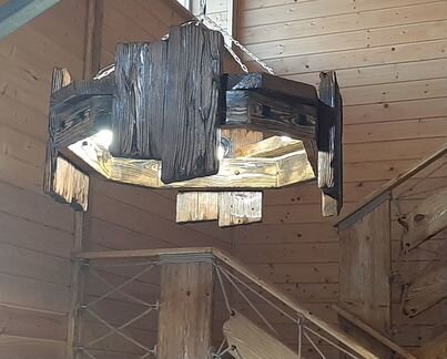 Люстра под старину, натуральное дерево