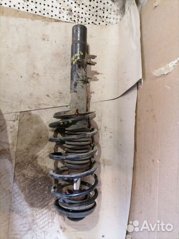 Стойка амортизатора переднего правого Citroen C3