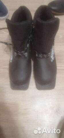 Лыжные ботинки