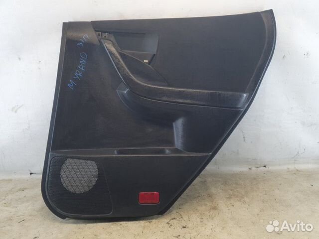 Дверная карта задняя правая Nissan Murano Z50
