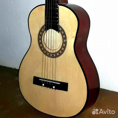 Гитара Belucci 1/2 + струны все новое