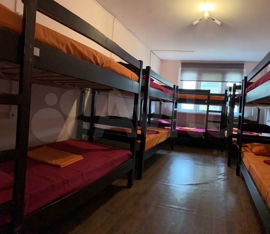 Комната 30 м² в 5-к., 1/15 эт.