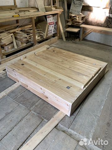 Песочница с крышкой