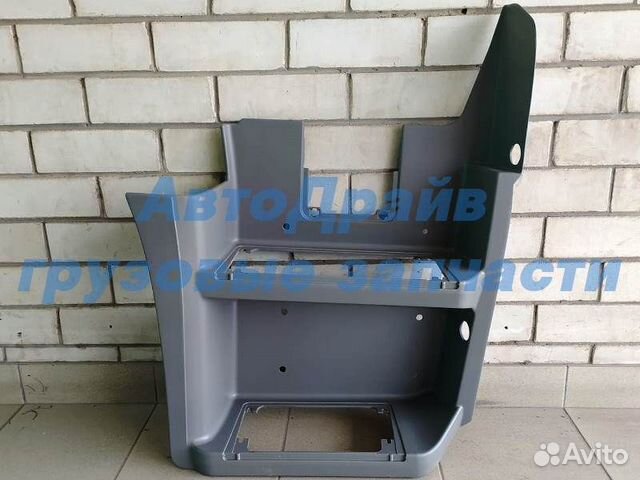 Корпус подножки Мерседес Аксор правый