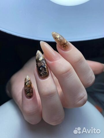 Маникюр и педикюр