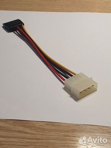 Продам переходник питания Molex - SATA