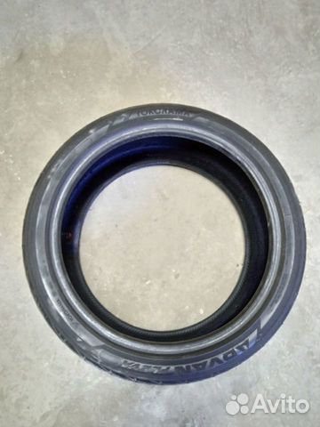 Yokohama Advan Fleva V701 235/40 R18 и 255/35 R18 94W