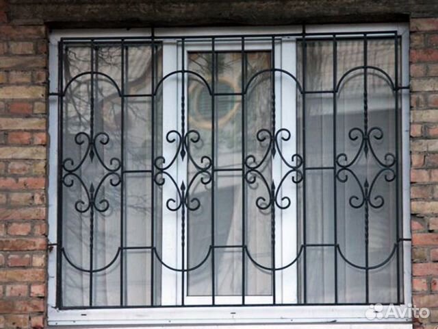 Металлические решетки на окна и балконы