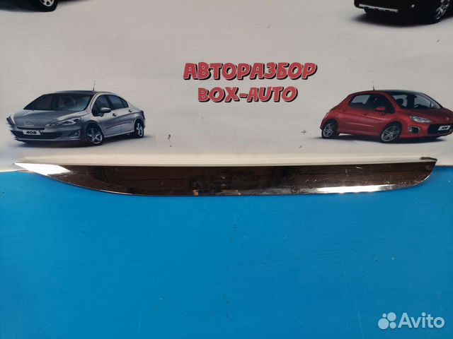 Молдинг крыши правый Peugeot 2008 2014