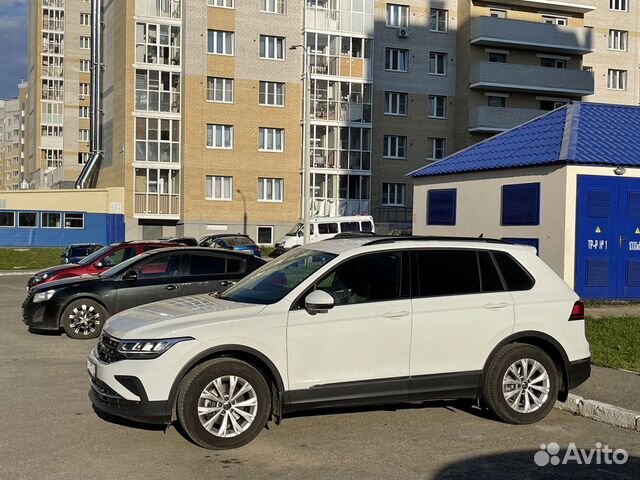 Volkswagen Tiguan 1.4 AMT, 2021, 27 000 км