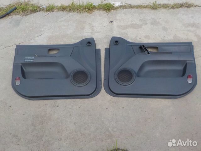 Kia Sorento Oбшивка двери