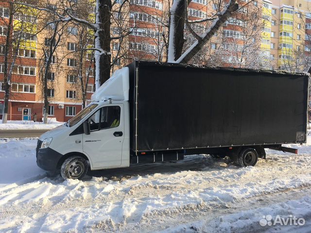 Водитель со своим ларгусом