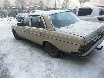 Mercedes-Benz W123, 1979