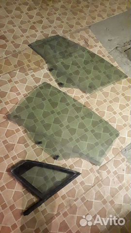 Стекло левой двери citroen c4