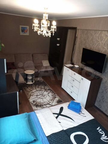 2-к. квартира, 42 м², 1/4 эт.