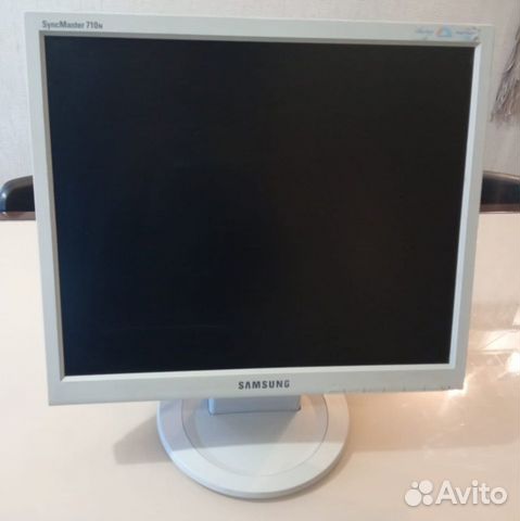Монитoр Samsung synсmаster 710N
