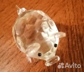 Сувенирный поросенок стекло