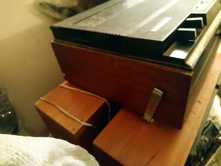 Проигрывать Elfa daina