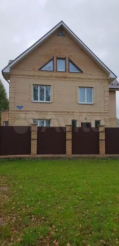 Коттедж 277 м² на участке 12 сот.